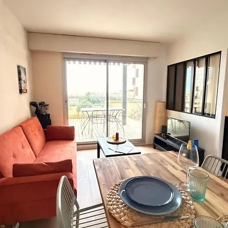 With Terrace Facing The Sea *