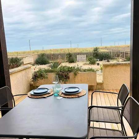 Appartamento With Terrace Facing The Sea